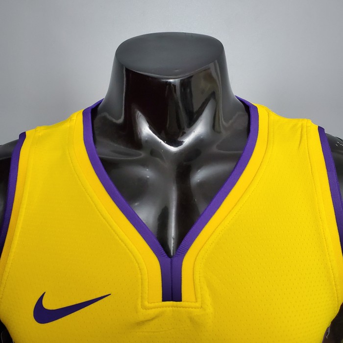 LeBron James Los Angeles Lakers 2020/21 Swingman Jersey Yellow
