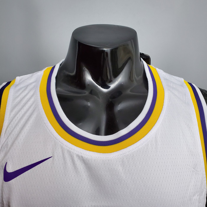 LeBron James Los Angeles Lakers 2020/21 Swingman Jersey White