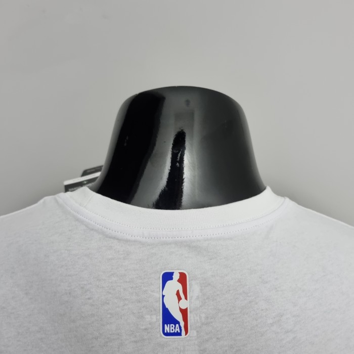 Giannis Antetokounmpo Milwaukee Bucks Casual T-shirt White