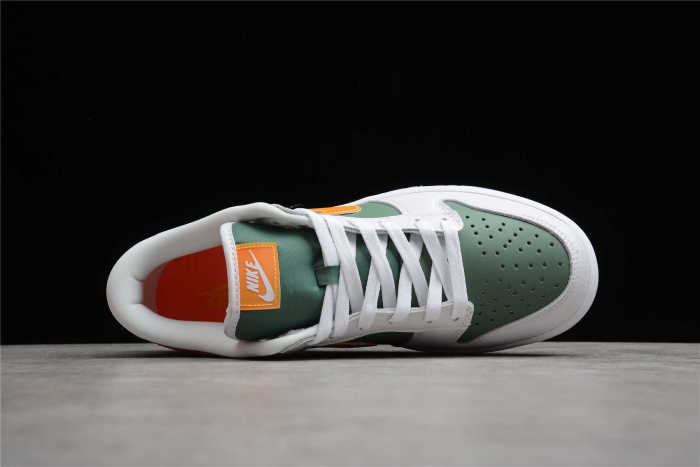 NK SB Dunk Low “NY vs NY” DN2489-3000