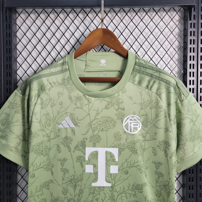 Bayern Munich Oktoberfest Men Jersey 23/24