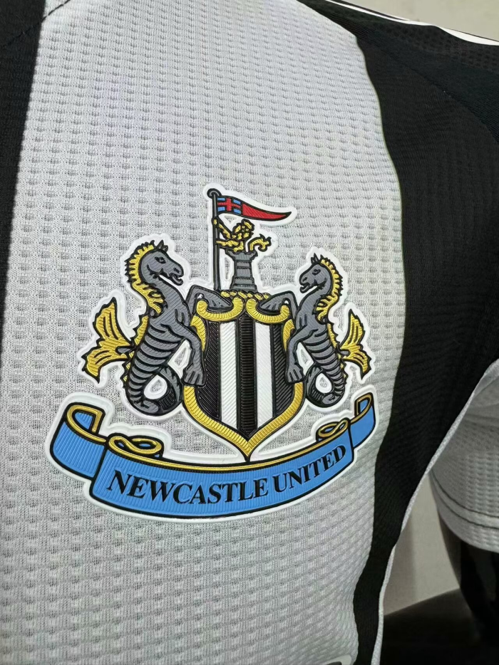 Newcastle United Home Player Jersey 24/25