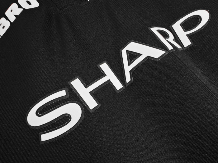 Manchester United Home Retro Jersey 1998/99 Black Version