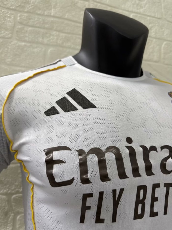Real Madrid Home Player Version Long Sleeve Man Jersey 25/26
