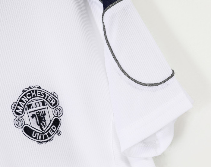 Manchester United Away Retro Jersey 2000/01