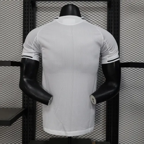 Newcastle United Home Player Jersey 25/26
