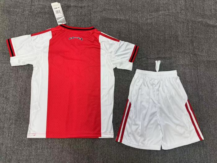 Ajax Home Kids Suit & Socks 25/26