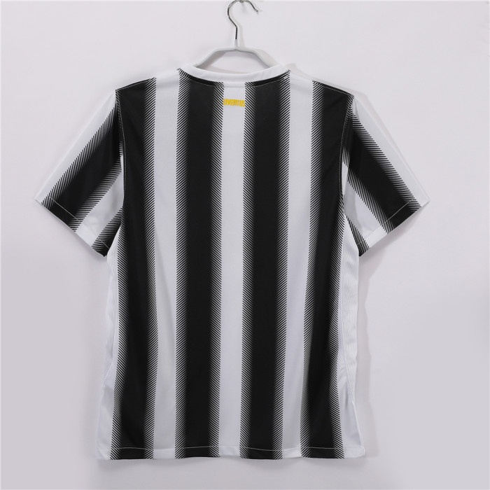 Juventus Home Retro Jersey 2011/12