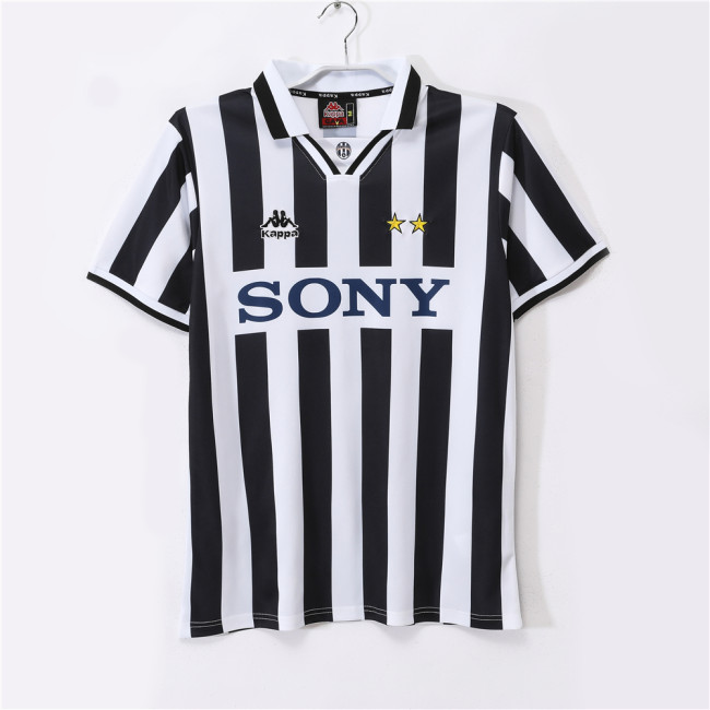 Juventus Home Retro Jersey 1995/97