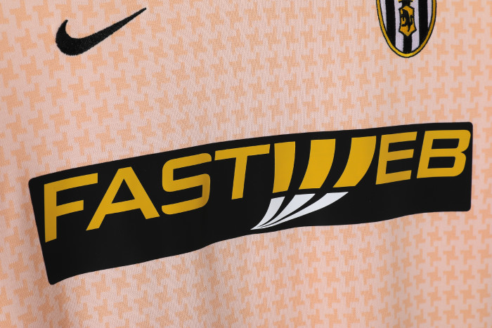 Juventus Aawy Retro Jersey 2003/04