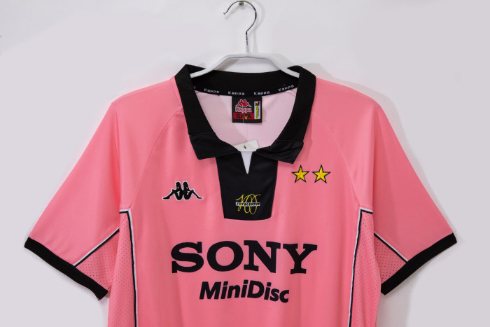 Juventus Away Retro Jersey 1997/98
