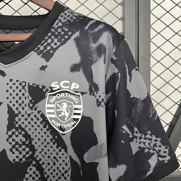 Sporting Lisbon Pre-Match Man Jersey 25/26