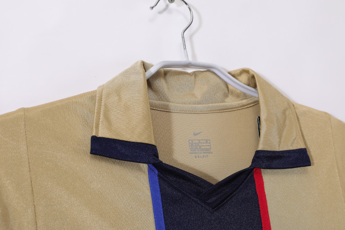 Barcelona Away Retro Jersey 2001/02