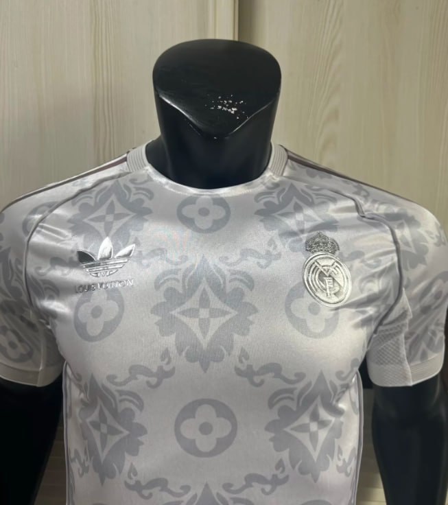 Real Madrid Galaxy Light Special Player Jersey 25/26