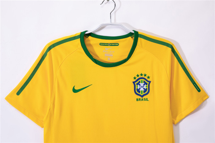 Brazil Home Retro Jersey 2010/11