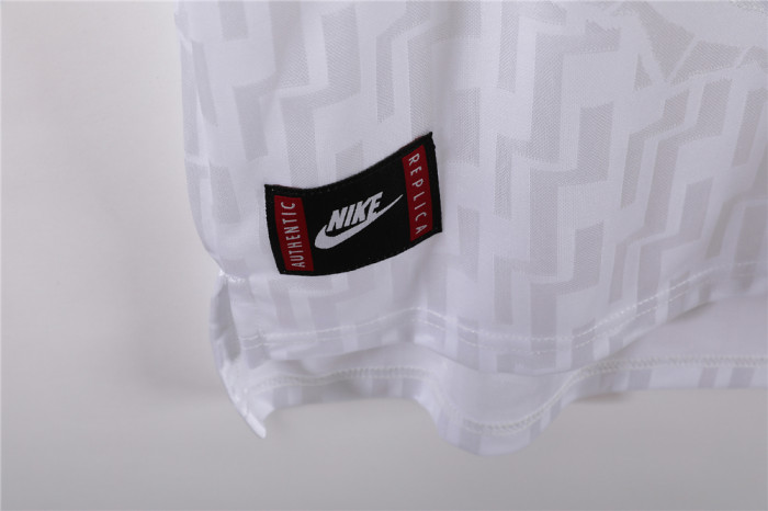 Italy Retro Away Jersey 1995