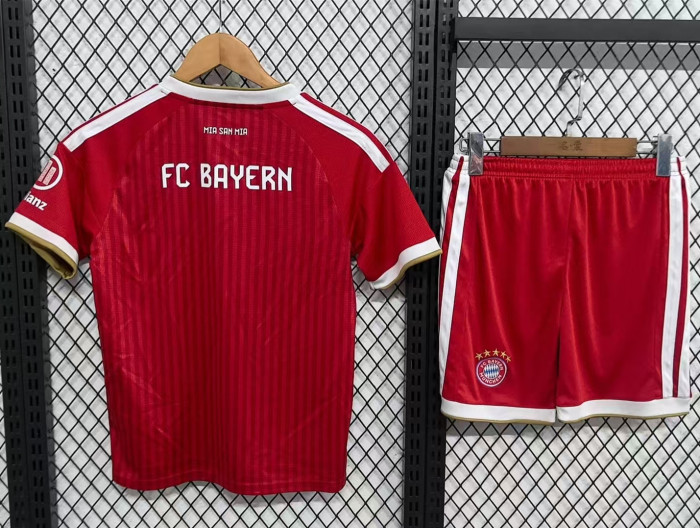 Bayern Munich Home Kids Suit & Socks 26/27