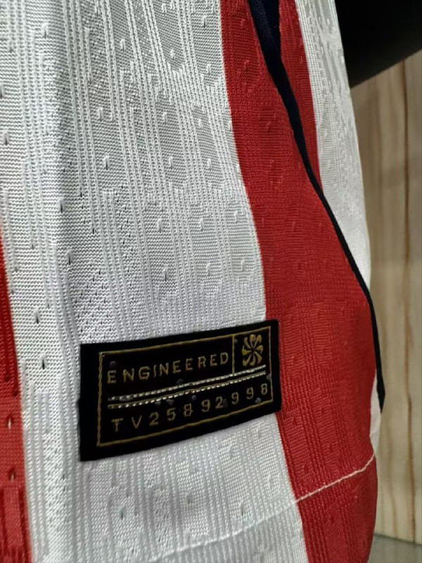 Chivas Guadalajara Home Man Player Jersey 26/27