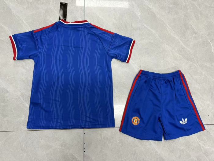 Manchester United Away Kids Suit & Socks 26/27