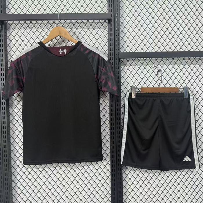 Liverpool Third Kids Suit 26/27