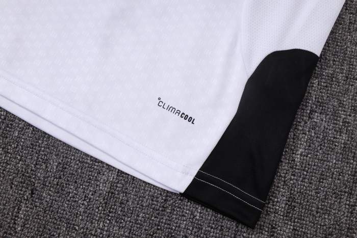Liverpool Training Jersey 26/27