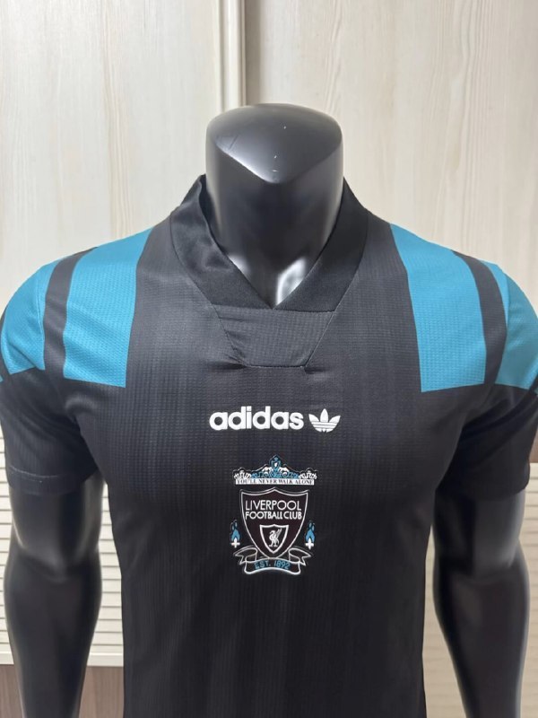 Liverpool EQT Black Player Men Jersey 26/27