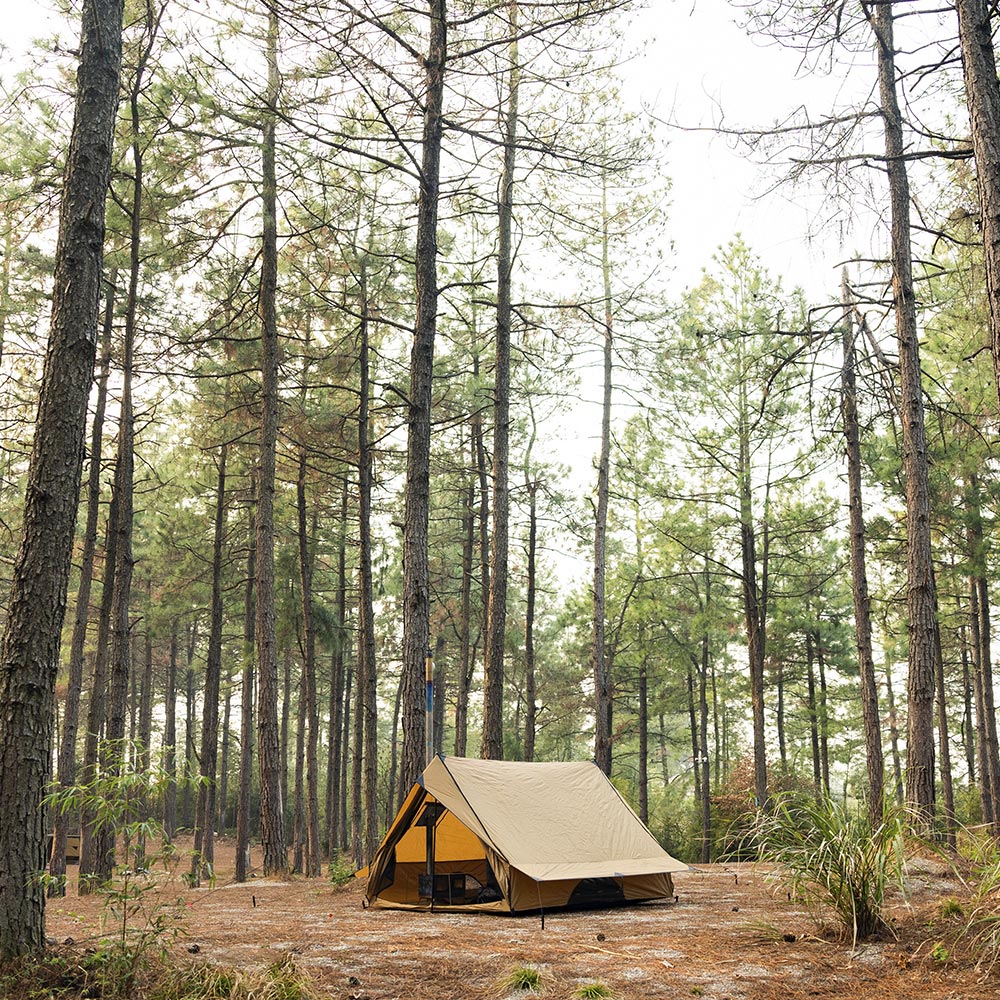 Snow Peak - CHALET 70 ストーブテント  ソロ用ホットテント  POMOLY 202 Amazon.co.jp: CHALET 70 ストーブテント | ソロ用ホットテント