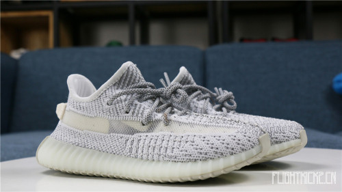 eezy Boost 350 V2 Static Kid NR(LN5 A1)