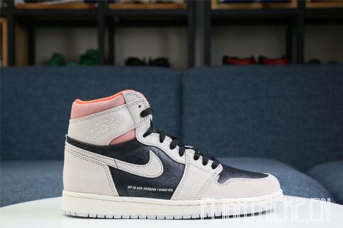 Air Jordan 1 Retro High OG  Grey Crimson  2019