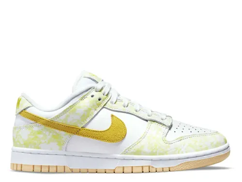 Nike Dunk Low Yellow Strike (W)