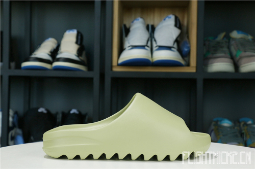 Kanye West Yeezy Slide Resin 2019(FX0494豆绿）(LN5 A1 Batch)