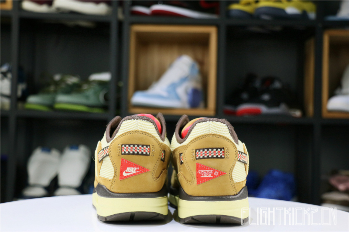 Travis Scott x Air Max 1  Wheat