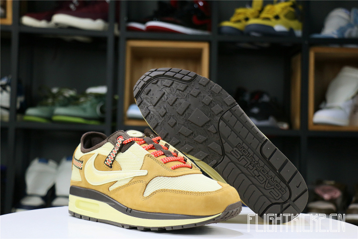 Travis Scott x Air Max 1  Wheat