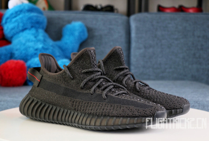 Yeezy 350 Boost V2 Black Static Black Reflective (LN5 A1)