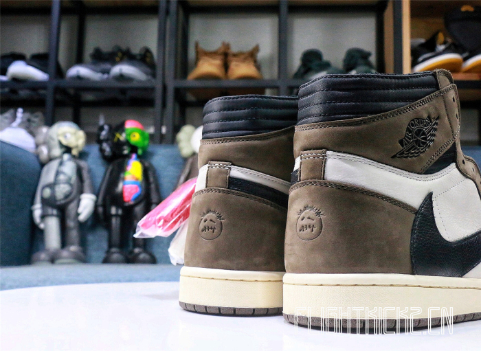 Travis Scott x Air Jordan 1  2019 (LN5 A1 Batch)