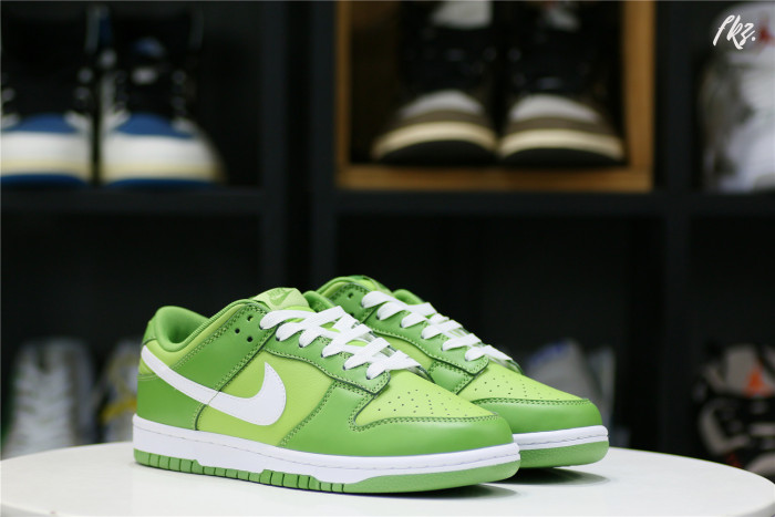 DUNK LOW 'CHLOROPHYLL'