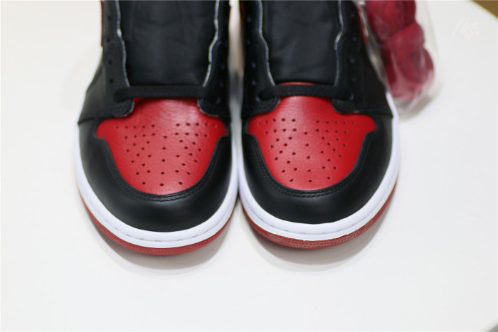 Air Jordan 1 Retro High   Banned  (GS)