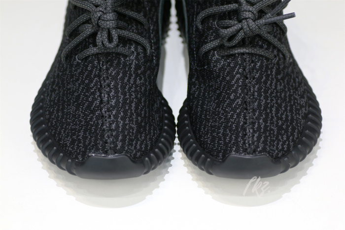 Yeezy 350 ‘Pirate Black' 2022