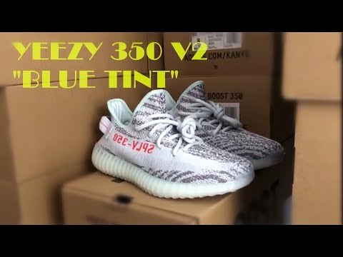 Yeezy 350 Boost V2  Blue Tint  2017 (LN5 A1)