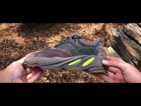 Adidas Yeezy 700 Boost  Wave Runner Mauve 2018