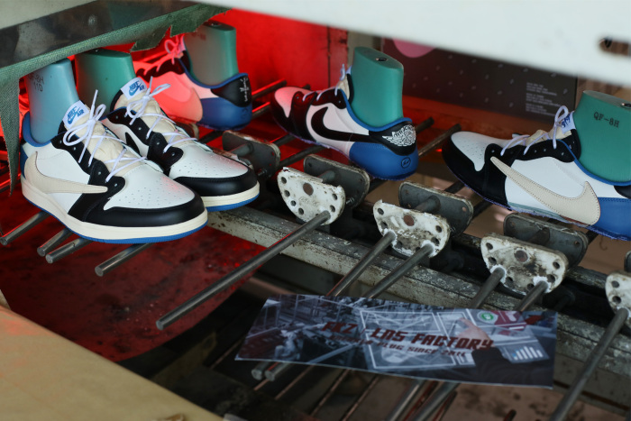 Fragment x Travis Scott x Air Jordan 1 Low  (LN5 A1 Batch)