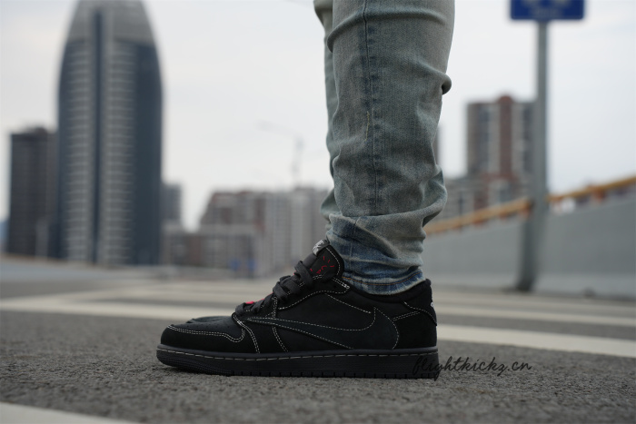 Travis Scott x Nike Air Jordan 1 Low OG “Black/Phantom”  (LN5 A1 Batch)