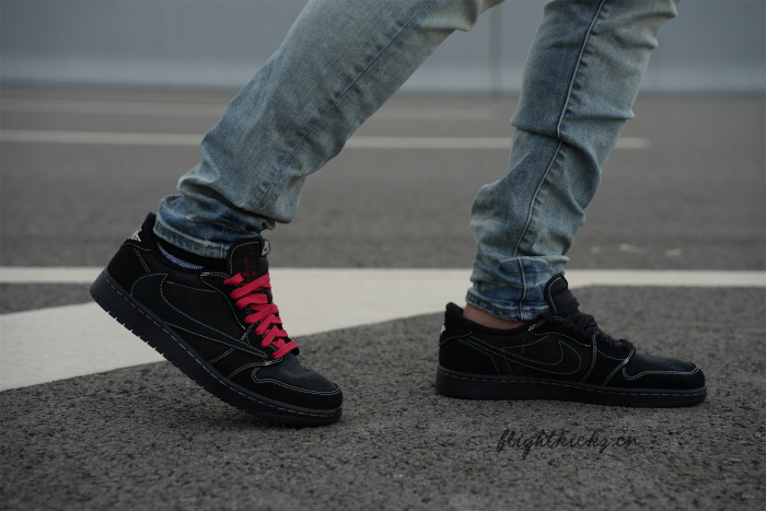 Travis Scott x Nike Air Jordan 1 Low OG “Black/Phantom”  (LN5 A1 Batch)