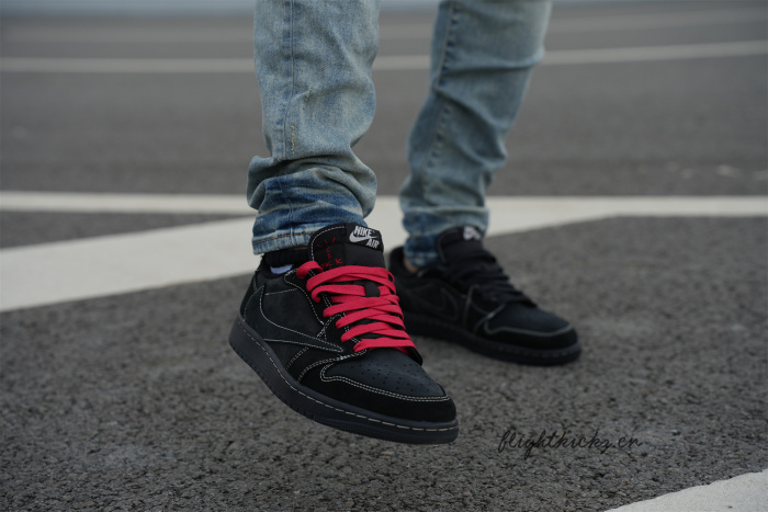 Travis Scott x Nike Air Jordan 1 Low OG “Black/Phantom”  (LN5 A1 Batch)