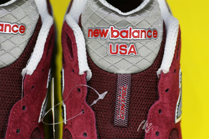 NEW BALANCE 990V3 Red