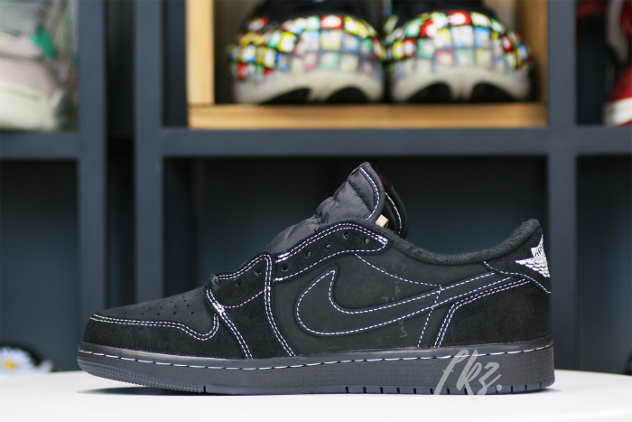 Travis Scott x Nike Air Jordan 1 Low OG “Black/Phantom”  (LN5 A1 Batch)