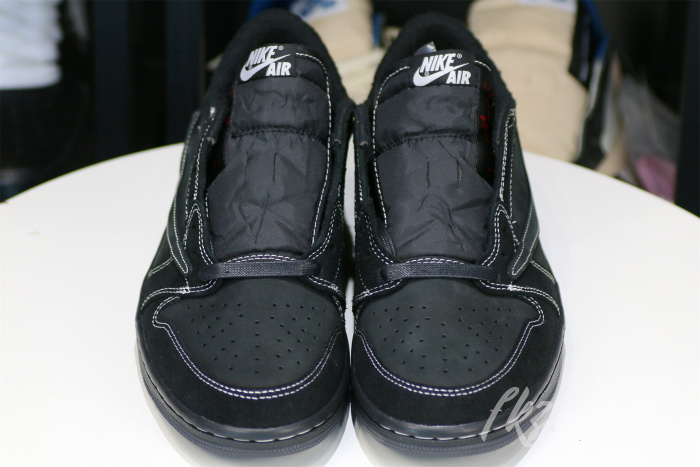 Travis Scott x Nike Air Jordan 1 Low OG “Black/Phantom”  (LN5 A1 Batch)