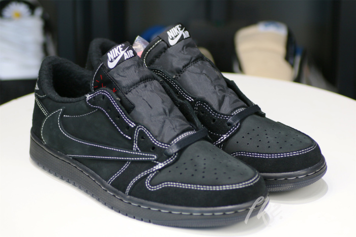 Travis Scott x Nike Air Jordan 1 Low OG “Black/Phantom”  (LN5 A1 Batch)