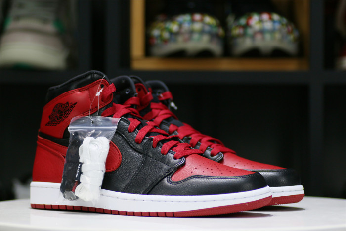 Air Jordan 1 OG  Banned/Bred  2011 (LN5 A1 Batch)
