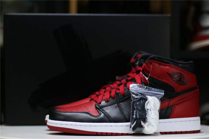 Air Jordan 1 OG  Banned/Bred  2011 (LN5 A1 Batch)